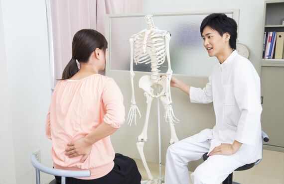 慢性的な腰痛をしっかりと改善に導く整体を行っています | 二日市駅近くの鍼灸院・くまがい鍼灸治療院